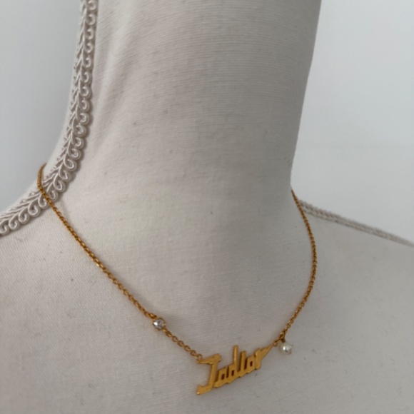 Dior JADOR Gold Finish Metal Necklace with Resin Pearl & Faux Diamond Designer - Picture 5 of 11